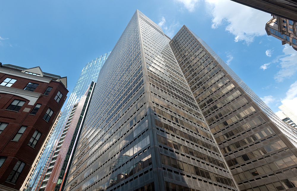 Sullivan & Sullivan brings 32-story 100 Summer St. office tower to foreclosure auction